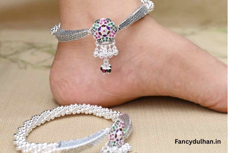 Fancy Latest Silver Payal